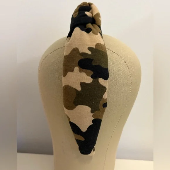 Lele Sadoughi Camouflage Knotted Headband - Picture 3 of 4